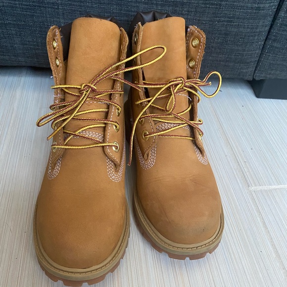 Junior Timberland waterproof Size 4M - Picture 2 of 7
